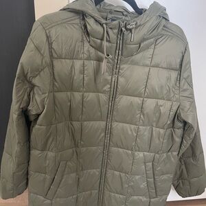 GAP Women's Olive Puffer Jacket